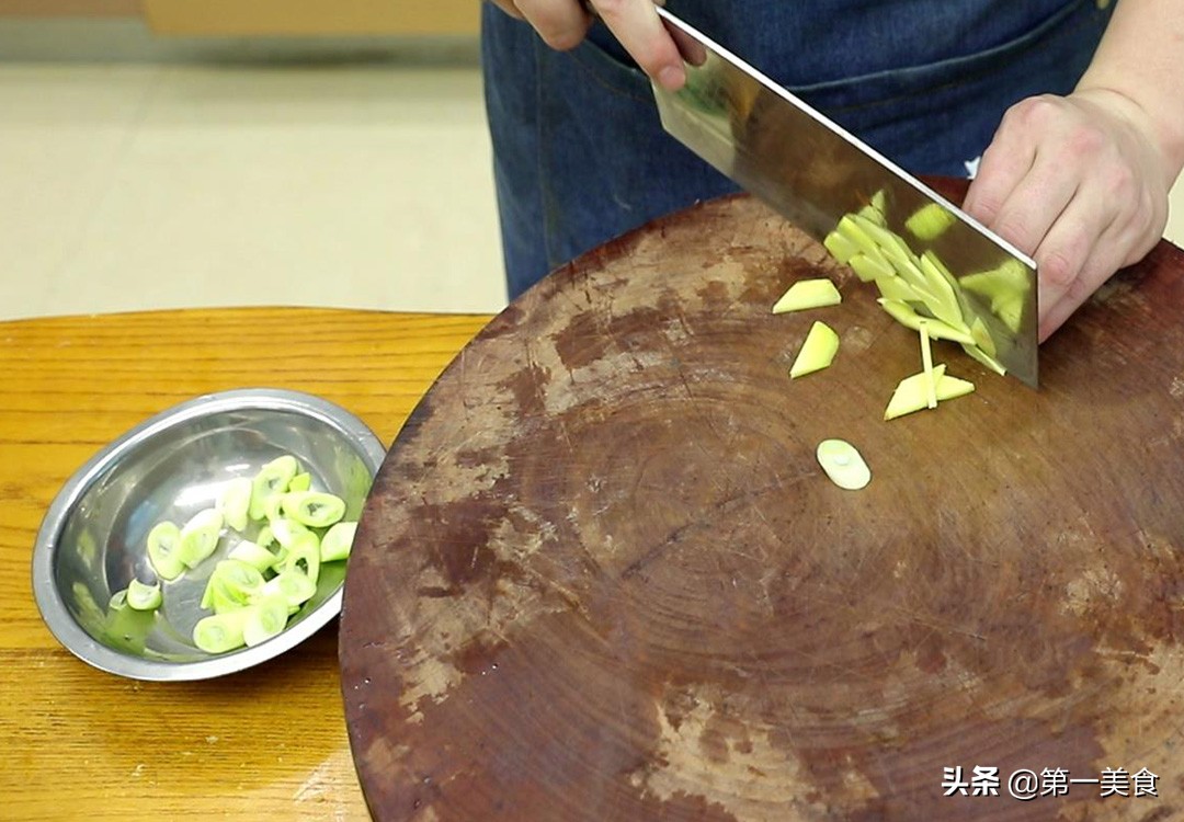 南瓜怎么做好吃(分享南瓜的几种做法，个个好吃又简单)-第5张图片