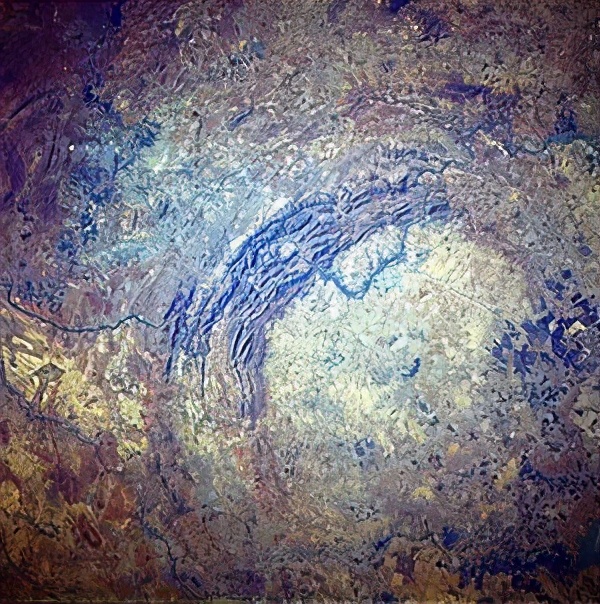 世界上最大的陨石坑在哪儿（地球上最大陨石坑的形成时间）-第4张图片