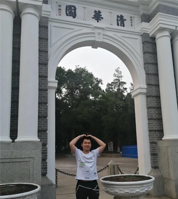 寒门高考脱颖而出的状元,高考状元说寒门难出是哪个高考状元-第2张图片 寒门高考脱颖而出的状元,高考状元说寒门难出是哪个高考状元-第2张图片