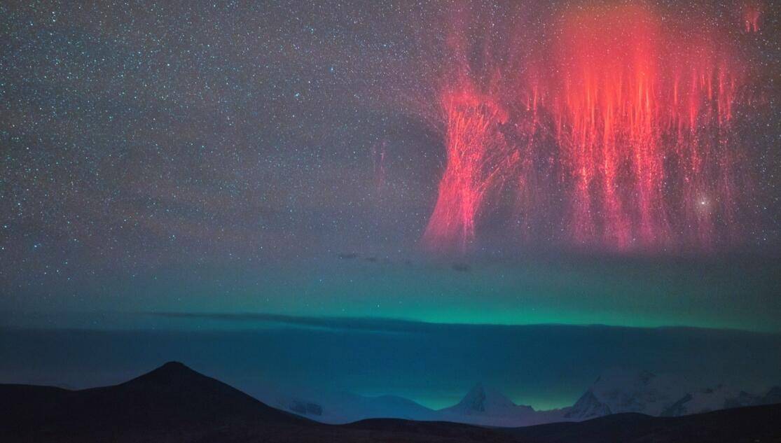 喜马拉雅山脉爆发红色精灵闪电（如何形成的科学解释）-第3张图片