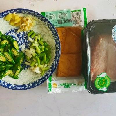攸县香干炒肉!(百吃不厌的攸县香干炒肉!)-第1张图片 攸县香干炒肉!(百吃不厌的攸县香干炒肉!)-第1张图片