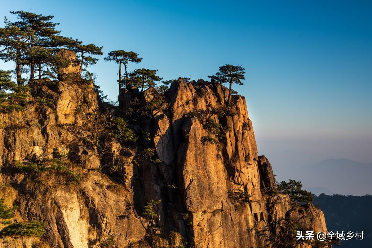 黄山的特点都有哪些（安徽黄山如诗如画的四大奇景）-第2张图片