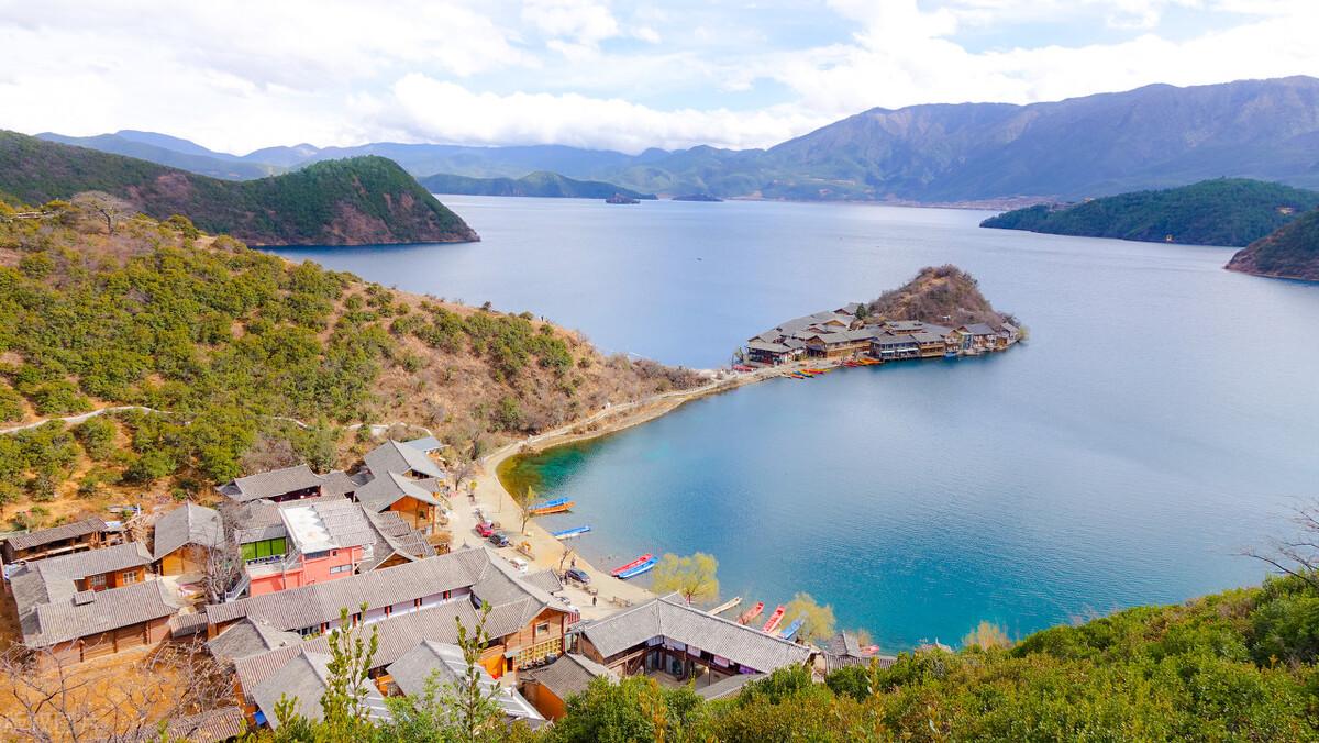 四川泸沽湖海拔多少米（去泸沽湖旅行是否会有高原反应）-第1张图片