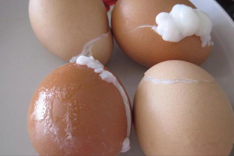 煮鸡蛋需要多长时间才能煮熟（一般几分钟热水下锅 ）-第3张图片