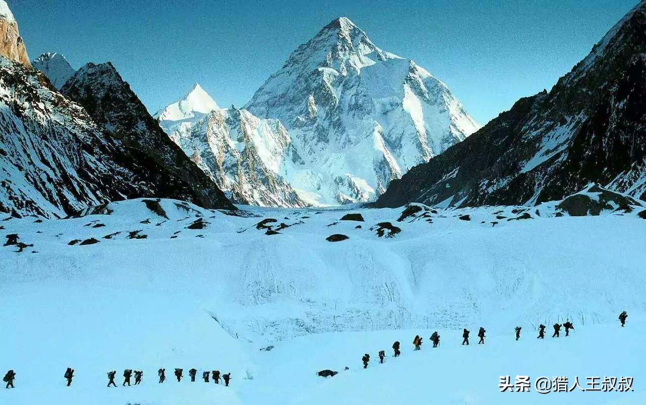 世界最高山峰前十名（世界最高的10座山峰都叫什么）-第2张图片