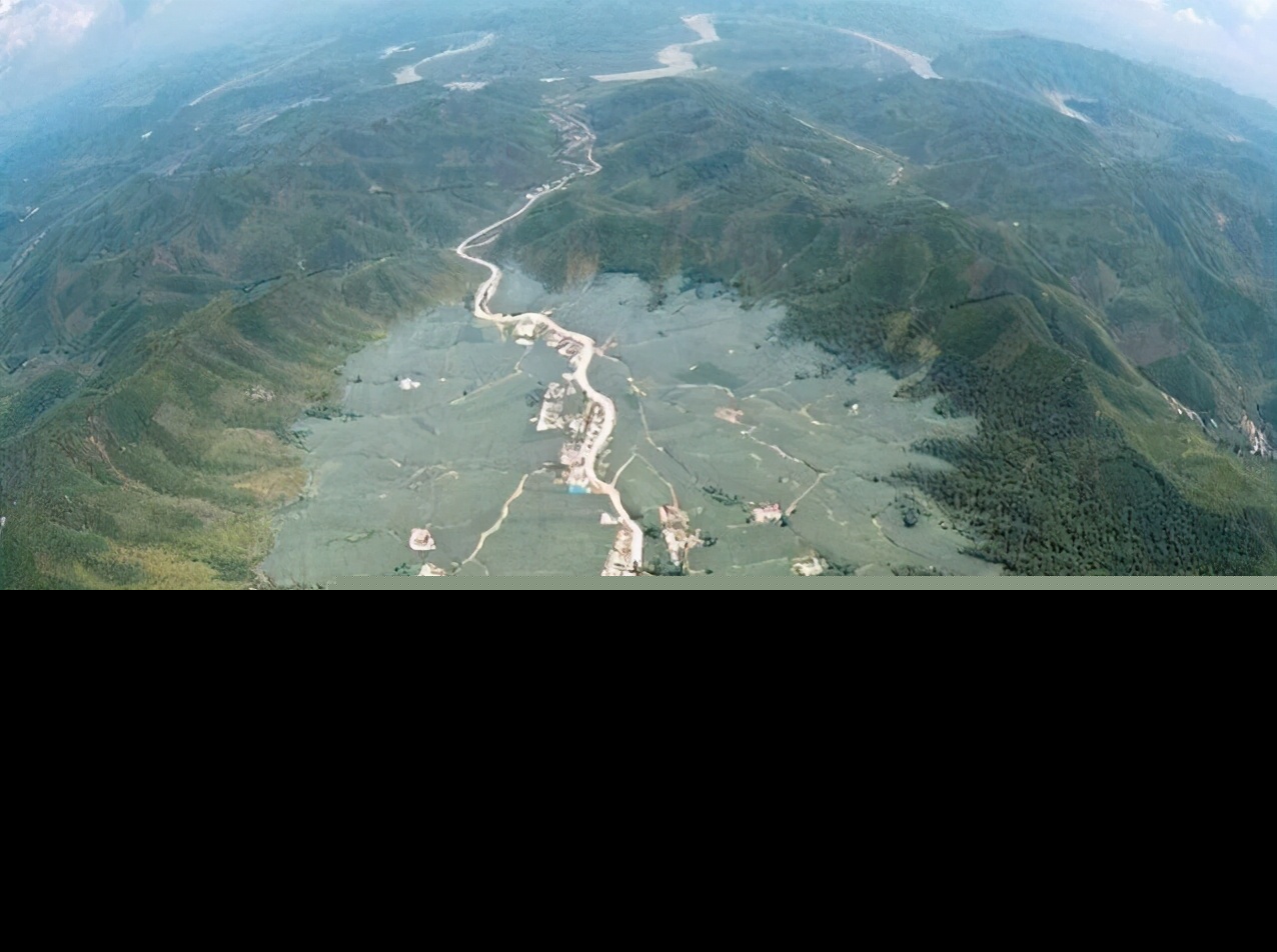 世界上最大的陨石坑在哪儿（地球上最大陨石坑的形成时间）-第9张图片