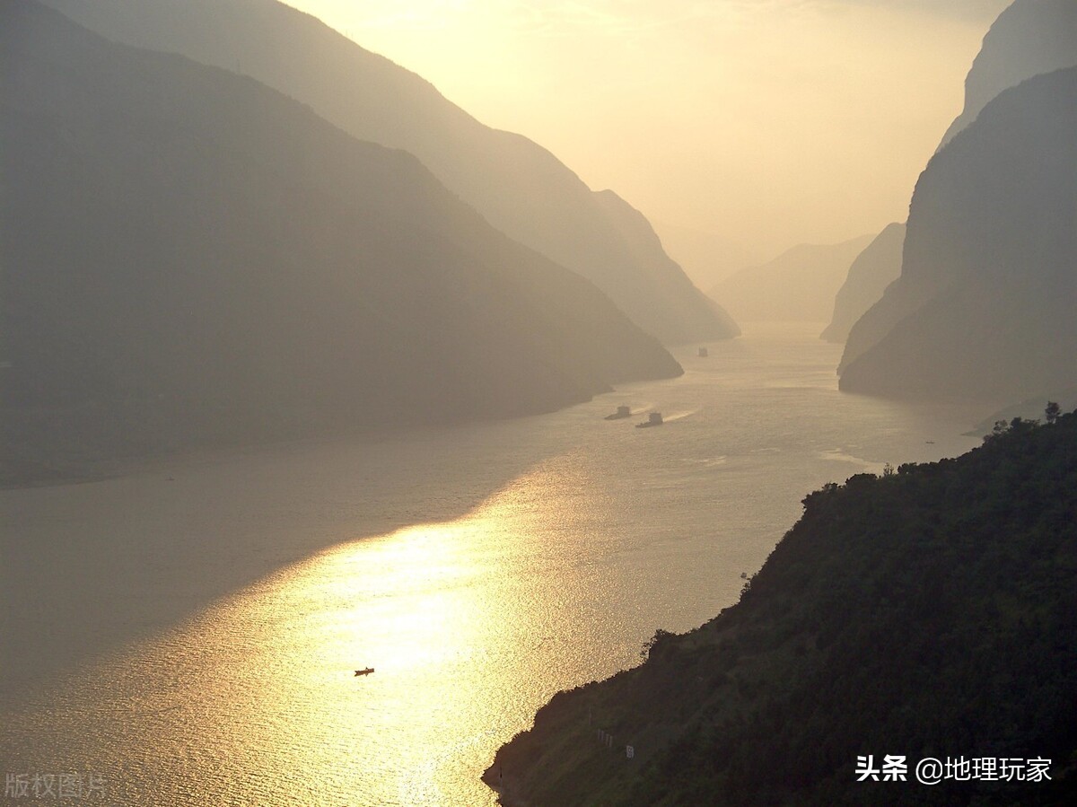 长江黄河的发源地（我国长江和黄河源头在哪一个省份）-第8张图片