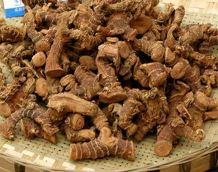 家里炒菜用的大料有哪些（老百姓常用香料的名称以及用途）-第8张图片