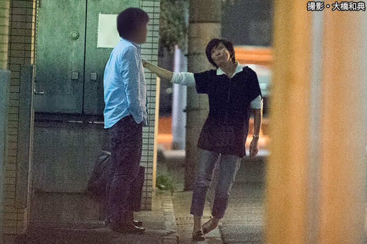 安倍昭惠遭遇车祸:逛夜店、酗酒、追星,日本前第一夫人是个狠人-第8张图片 安倍昭惠遭遇车祸:逛夜店、酗酒、追星,日本前第一夫人是个狠人-第8张图片