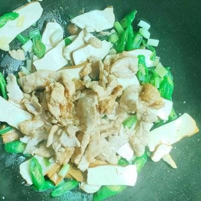 攸县香干炒肉!(百吃不厌的攸县香干炒肉!)-第7张图片 攸县香干炒肉!(百吃不厌的攸县香干炒肉!)-第7张图片