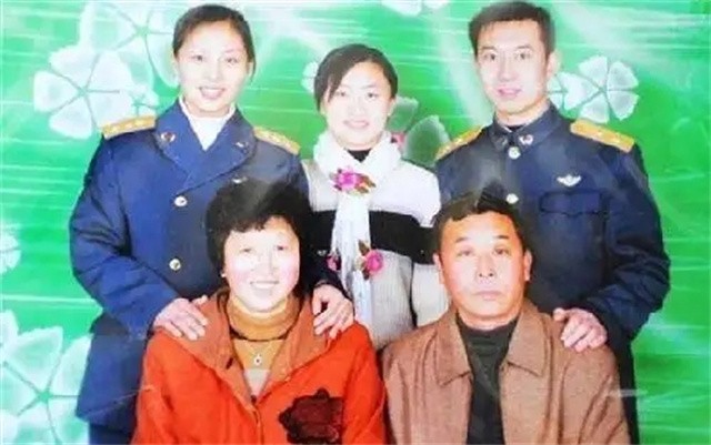 女航天员王亚平简介(王亚平同志简历)-第1张图片 女航天员王亚平简介(王亚平同志简历)-第1张图片