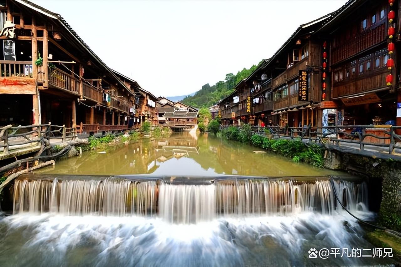 贵阳十大旅游景点推荐(贵阳周边旅游景点大全,一日游)-第9张图片 贵阳十大旅游景点推荐(贵阳周边旅游景点大全,一日游)-第9张图片
