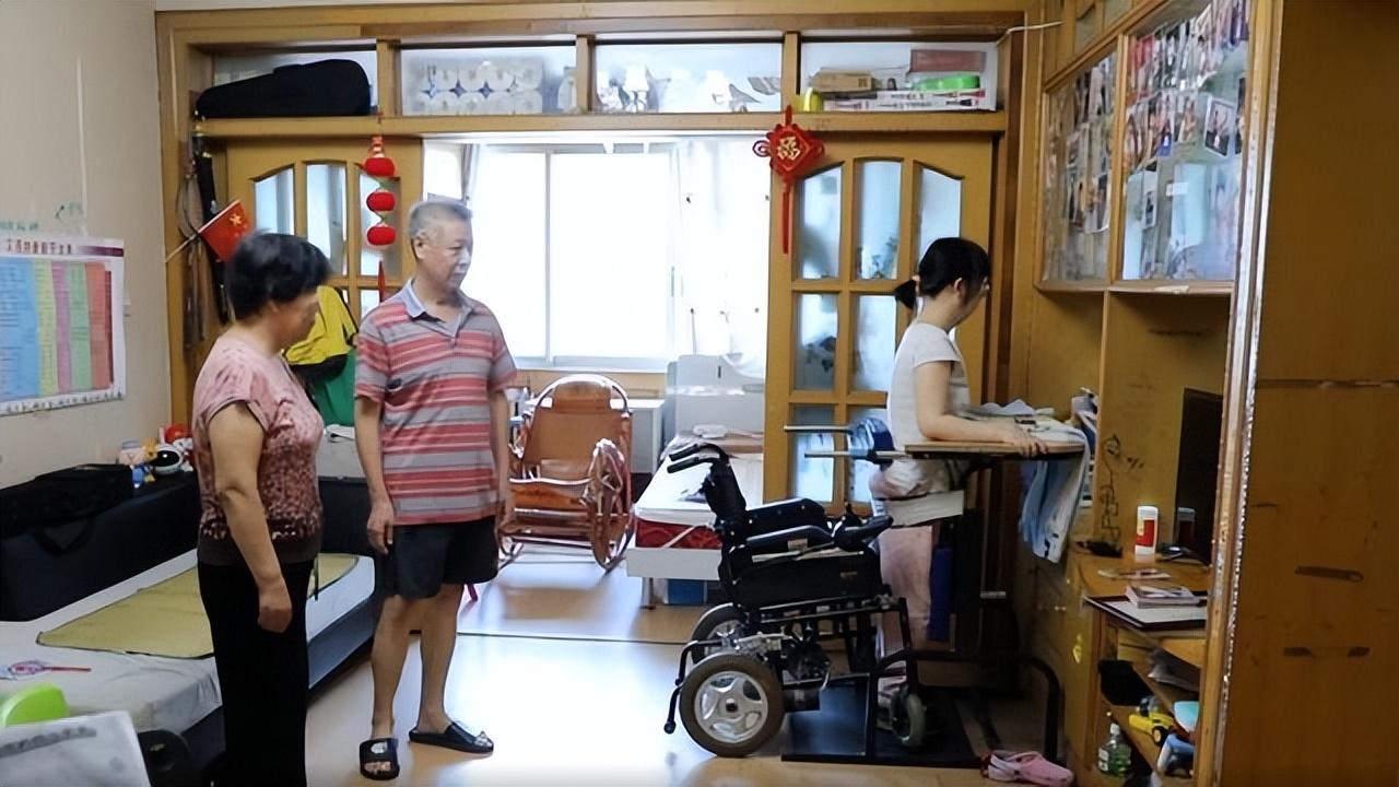 安徽女医博士30岁孕期瘫痪,生子后被丈夫抛弃,7年后靠自己翻盘-第13张图片 安徽女医博士30岁孕期瘫痪,生子后被丈夫抛弃,7年后靠自己翻盘-第13张图片