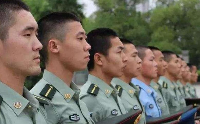 中国最好的军校有哪几所（军校大学前十名录取分数线多少）-第1张图片