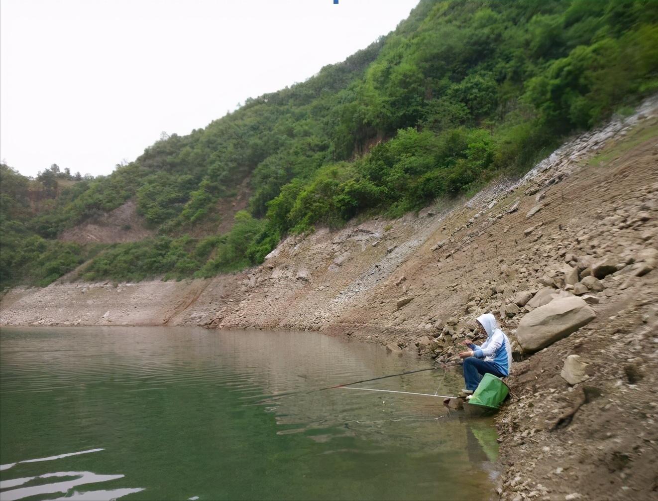 什么时候钓鱼最好最容易上鱼（不同季节钓鱼的最佳时间）-第3张图片