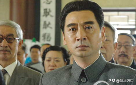 同样是演周总理,将王铁成、刘劲和孙维民放一起看,差别就出来了-第12张图片 同样是演周总理,将王铁成、刘劲和孙维民放一起看,差别就出来了-第12张图片
