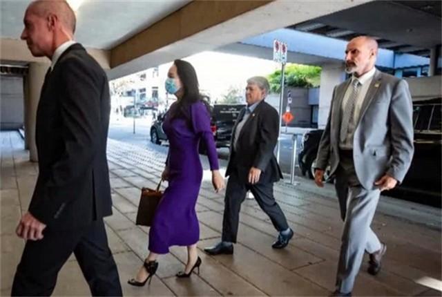 孟晚舟结了几次婚(孟晚舟到底是哪国人)-第14张图片 孟晚舟结了几次婚(孟晚舟到底是哪国人)-第14张图片