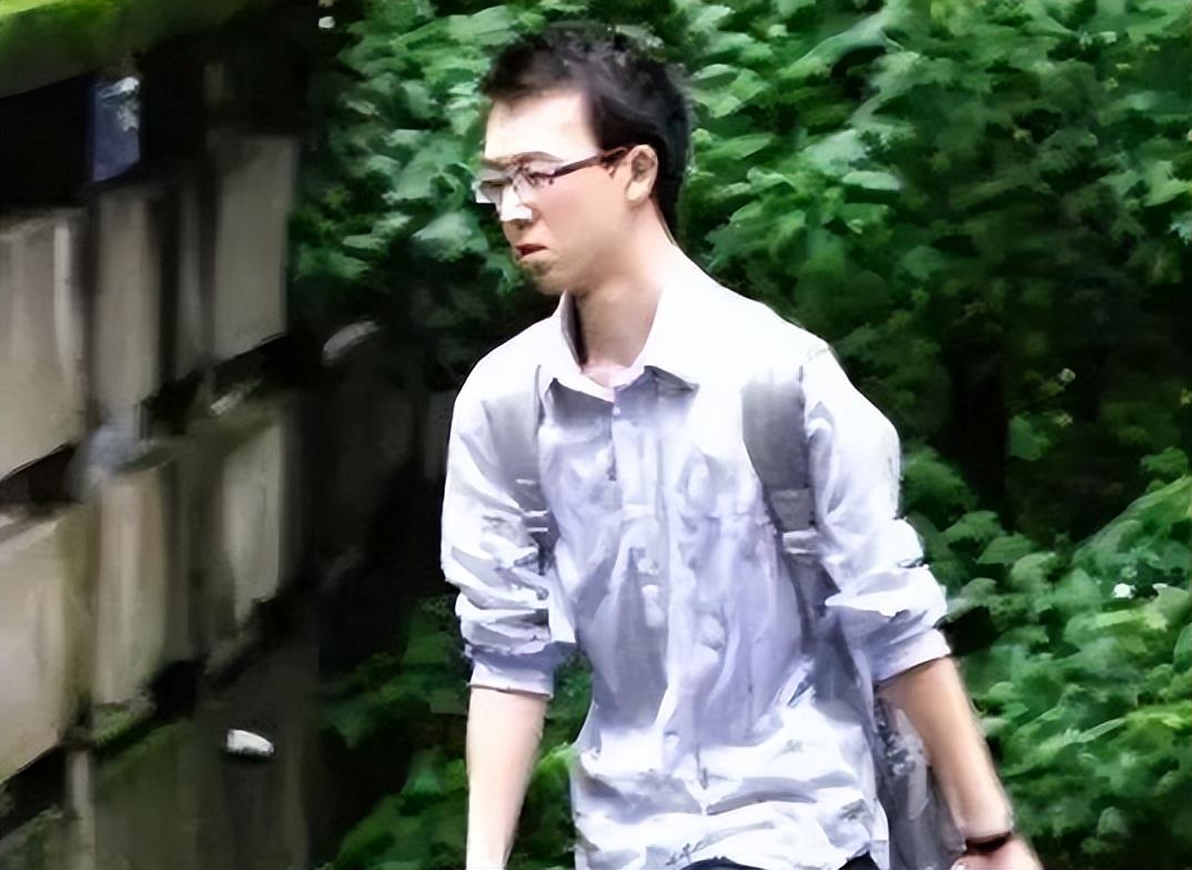 2009年重庆何川洋高考659分,北大第一次拒绝录取后,后来怎样了-第20张图片 2009年重庆何川洋高考659分,北大第一次拒绝录取后,后来怎样了-第20张图片
