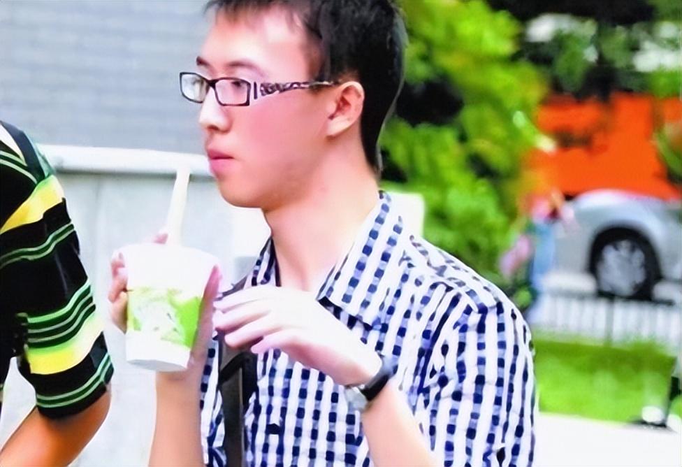 2009年重庆何川洋高考659分,北大第一次拒绝录取后,后来怎样了-第22张图片 2009年重庆何川洋高考659分,北大第一次拒绝录取后,后来怎样了-第22张图片