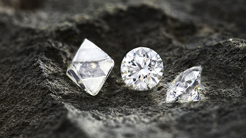 培育钻石和天然钻石怎么区别（详见培育钻石和天然钻石不同）-第1张图片