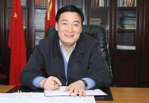 恬不知耻!山东领导参加下属婚礼,只随了200元,却豪饮了3瓶茅台-第17张图片 恬不知耻!山东领导参加下属婚礼,只随了200元,却豪饮了3瓶茅台-第17张图片