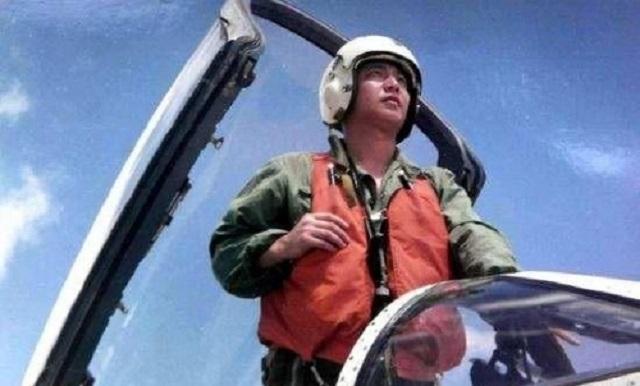 2001年中美撞机为何却被拆成了零件(飞行员赵宇目睹过程)-第4张图片 2001年中美撞机为何却被拆成了零件(飞行员赵宇目睹过程)-第4张图片