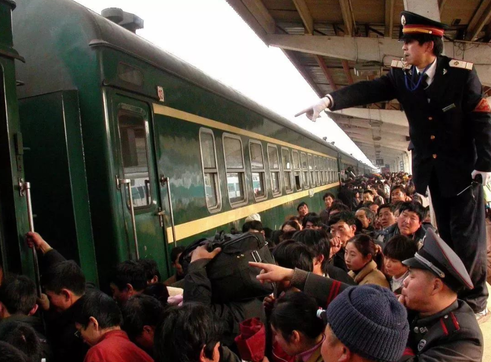 高铁可以带酒吗(火车高铁动车带酒5大规定)-第2张图片 高铁可以带酒吗(火车高铁动车带酒5大规定)-第2张图片
