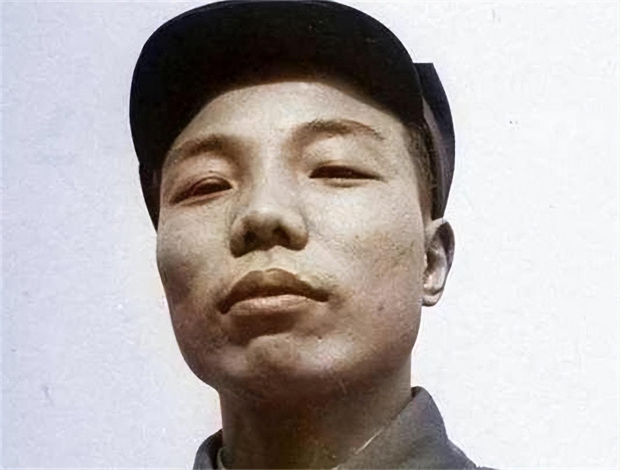 50年肖华刚调到北京,路边瞥见香烟小贩:这不是杀害黄骅的凶手吗-第19张图片 50年肖华刚调到北京,路边瞥见香烟小贩:这不是杀害黄骅的凶手吗-第19张图片