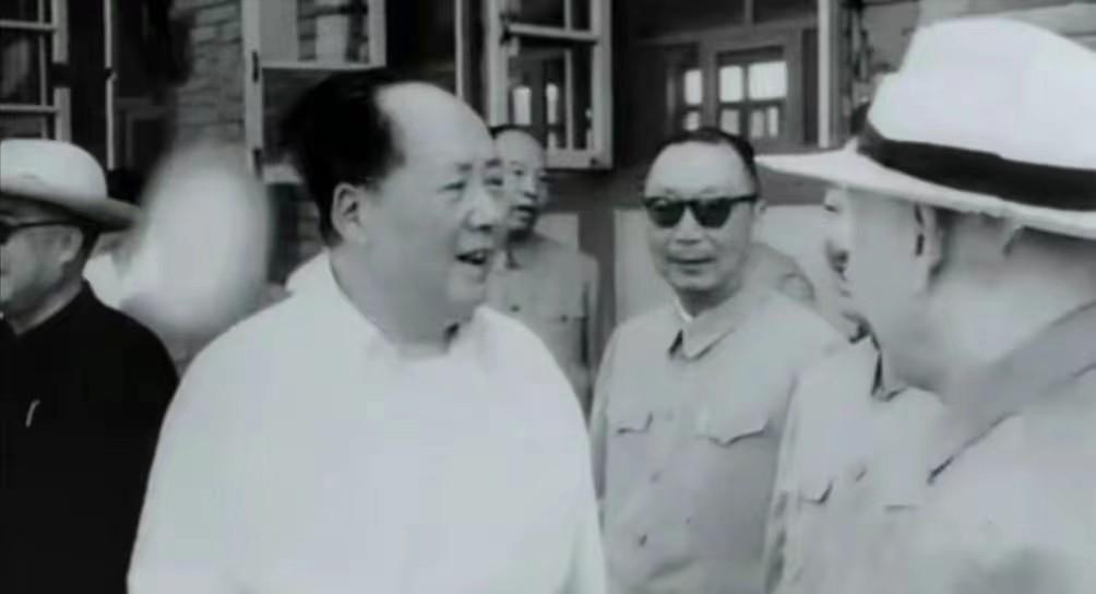 55年毛主席接见山东一地委副书记，得知职务后问：你有没有贪污过-第7张图片
