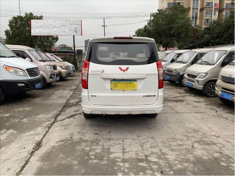 五菱宏光为什么叫神车（国产五菱神车到底神在哪里）-第4张图片