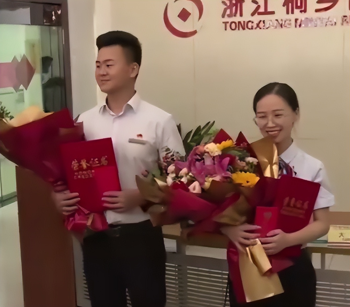 徒手接人男子女儿与坠楼女童同名(都叫欣欣,实在缘分)-第4张图片 徒手接人男子女儿与坠楼女童同名(都叫欣欣,实在缘分)-第4张图片