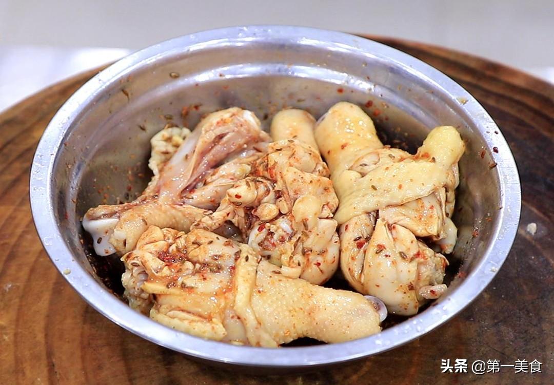 炸鸡腿需要哪些配料窍门（怎么制作炸鸡腿才能又脆又嫩）-第5张图片