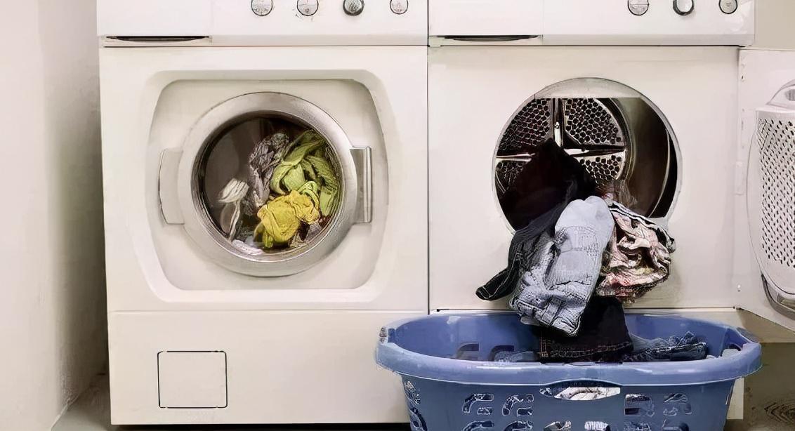 洗衣机适合洗衣粉还是洗衣液（各自使用的区别利与弊）-第1张图片