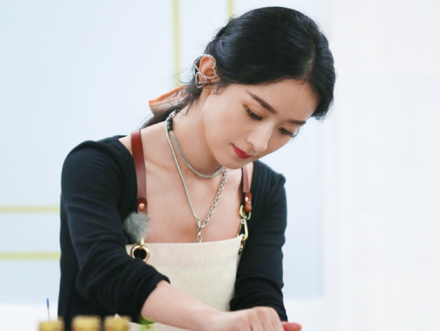 中餐厅赵丽颖怎么哭了-第11张图片 中餐厅赵丽颖怎么哭了-第11张图片