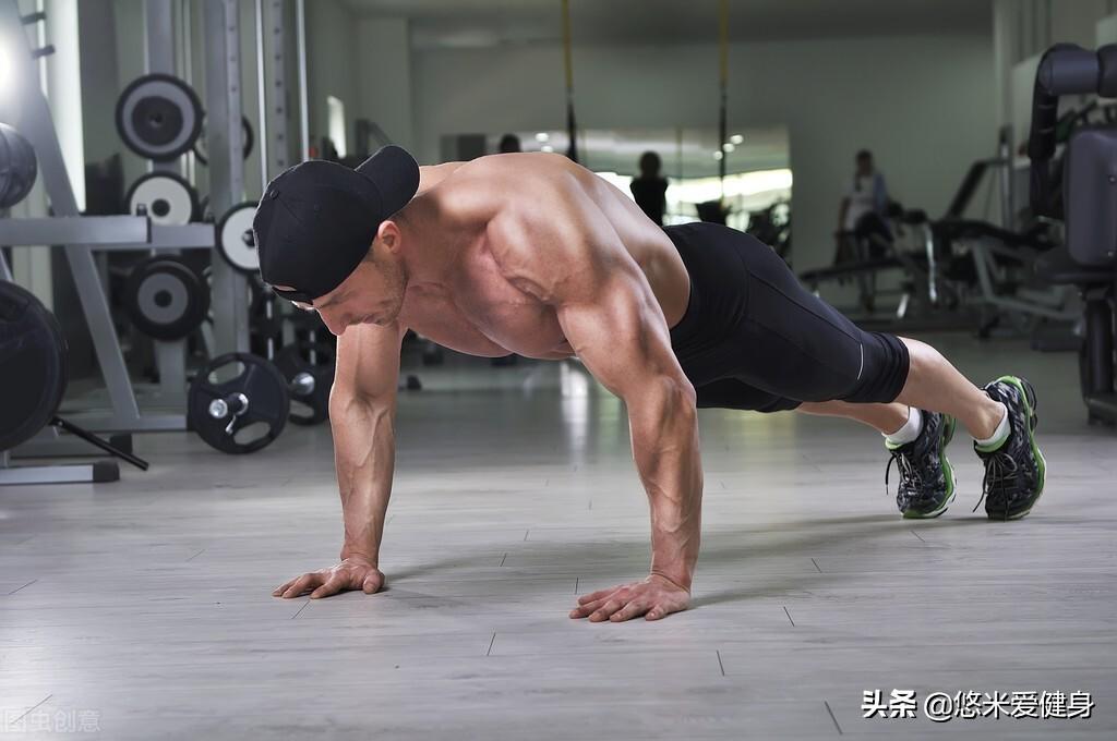 俯卧撑的正确做法(标准俯卧撑该怎么做?)-第1张图片 俯卧撑的正确做法(标准俯卧撑该怎么做?)-第1张图片