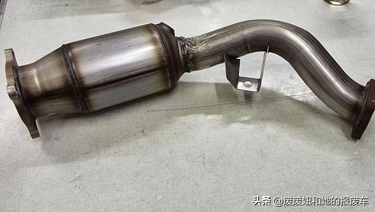 三元催化器是什么东西多少钱(三元催化器里面的粉末是什么东西)-第3张图片 三元催化器是什么东西多少钱(三元催化器里面的粉末是什么东西)-第3张图片