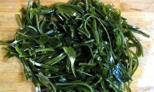 头上白发越长越多的原因是什么?-第4张图片 头上白发越长越多的原因是什么?-第4张图片