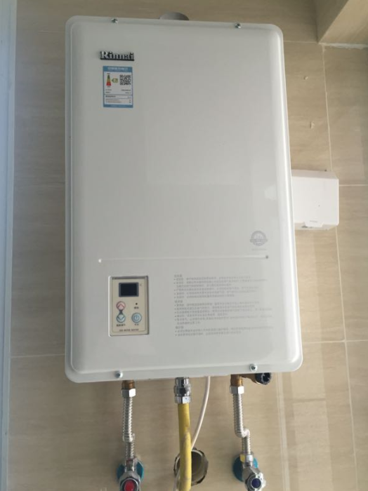 家用天然气热水器哪个牌子好用又安全（实用热水器品牌）-第1张图片