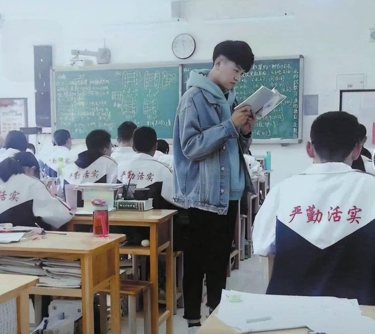 为什么中小学中男教师比女教师少（中小学男教师比例）-第1张图片