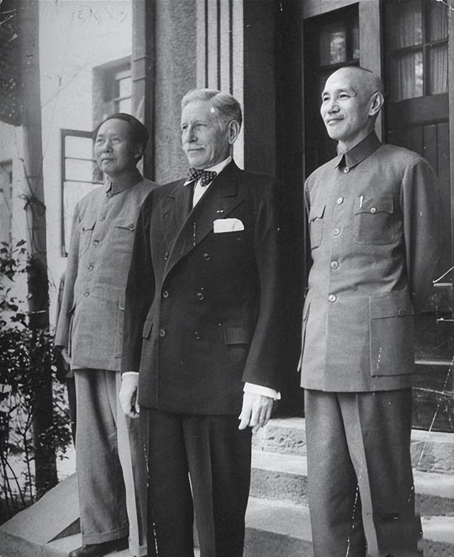 毛主席重庆谈判，中央派“一虎二龙三鼠”保护，戴笠：谁是三叔？-第7张图片