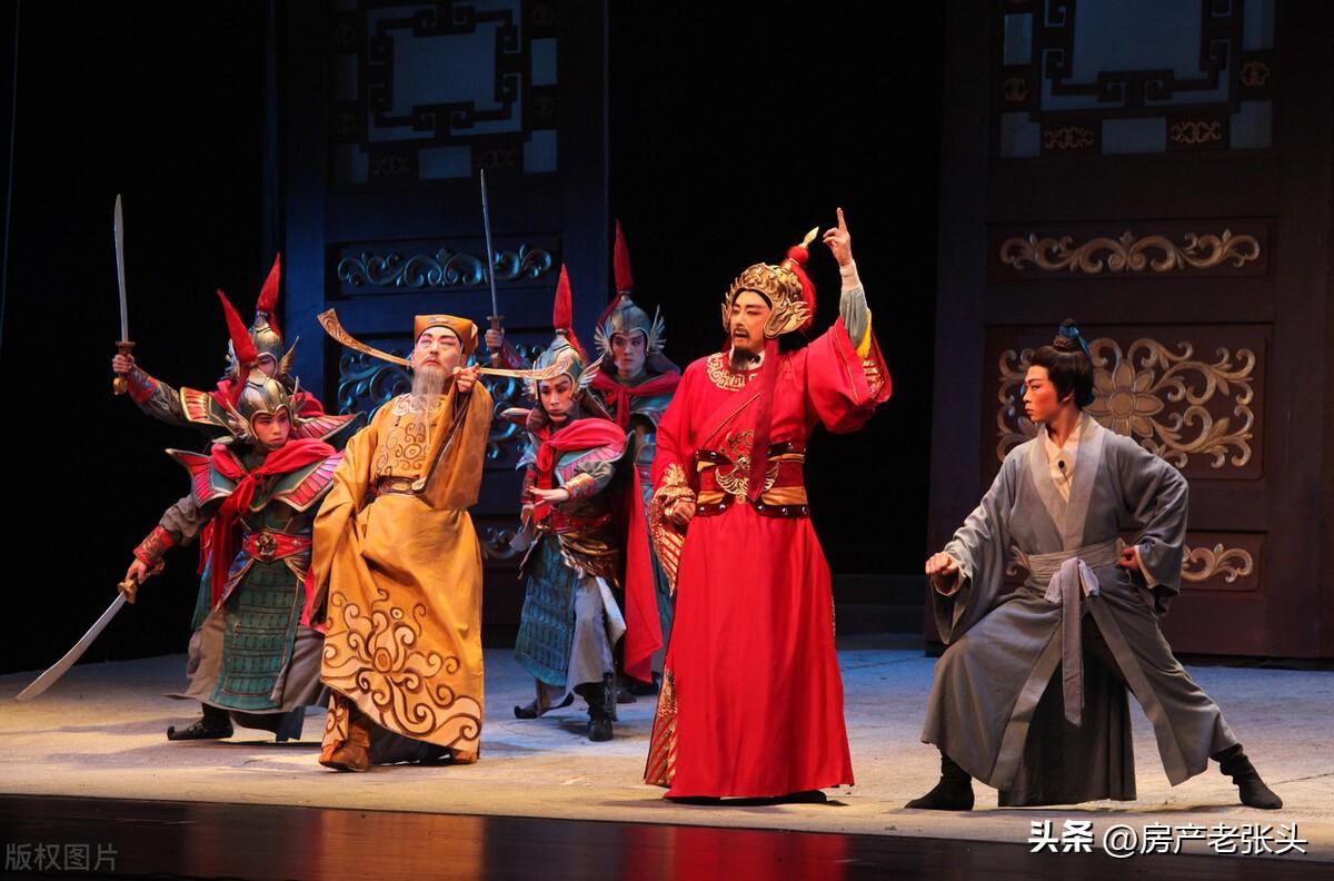 浅谈“夏日祭”映射的二次元蛋糕食戮者们-第4张图片 浅谈“夏日祭”映射的二次元蛋糕食戮者们-第4张图片