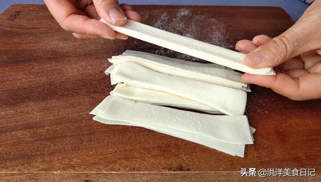 馄饨皮的做法(宝宝馄饨皮的做法)-第3张图片 馄饨皮的做法(宝宝馄饨皮的做法)-第3张图片
