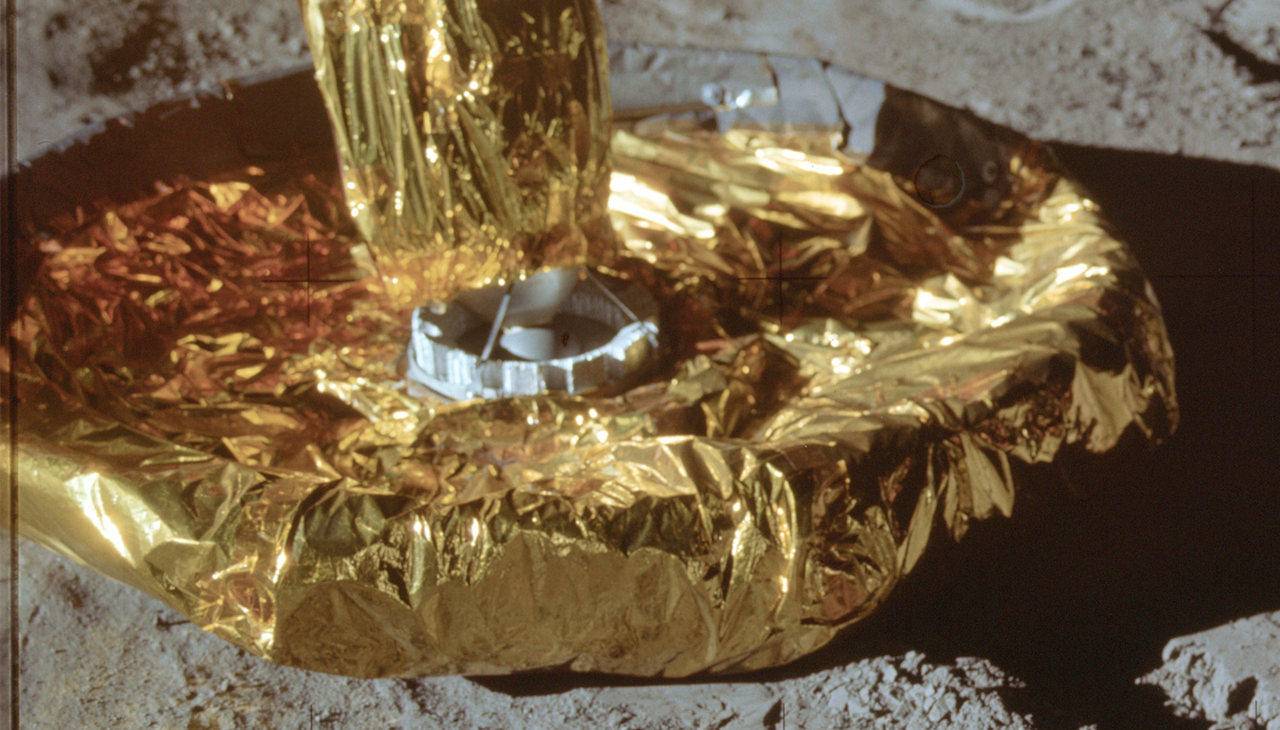 嫦娥五号在月球上自拍美腿，无意中暴露出与阿波罗11号最大的区别-第5张图片
