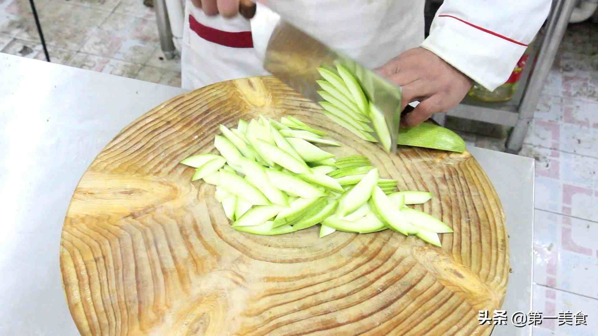 西葫芦怎么做好吃（西葫芦最好吃的做法）-第2张图片