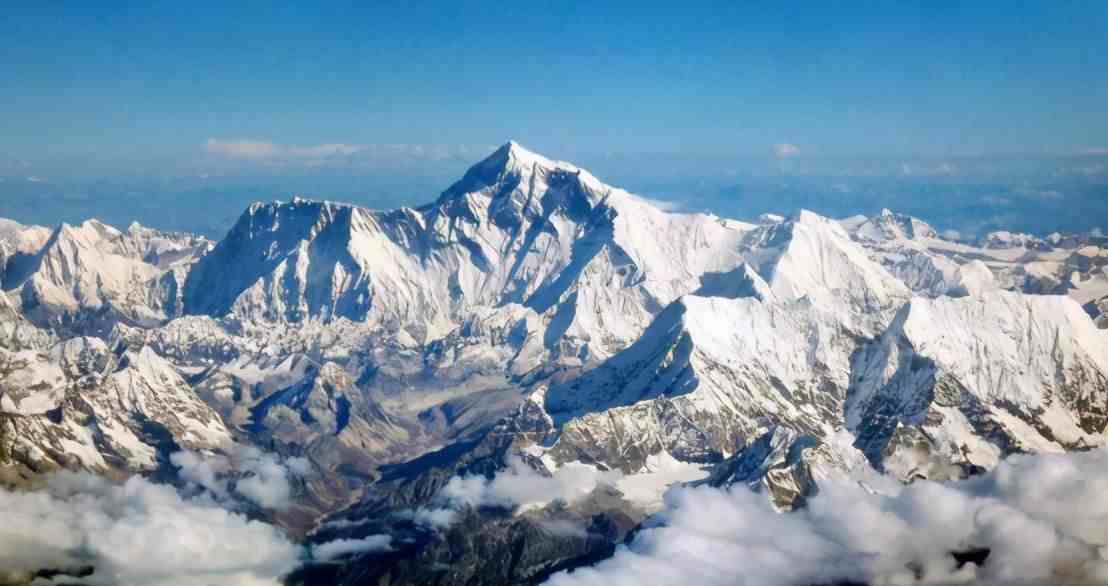 珠穆朗玛峰高度（珠峰新高度2020公布）-第1张图片