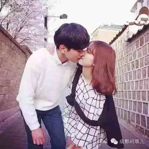 男人为什么喜欢亲胸（为什么男人接吻的时候都喜欢摸胸）-第3张图片