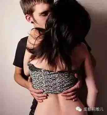 男人为什么喜欢亲胸（为什么男人接吻的时候都喜欢摸胸）-第7张图片