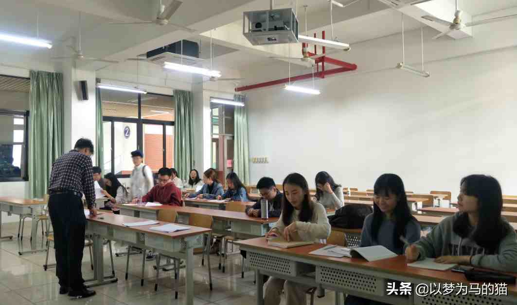 女生大专学什么专业好（“大专女生”学这8个专业毕业就能上岗）-第3张图片