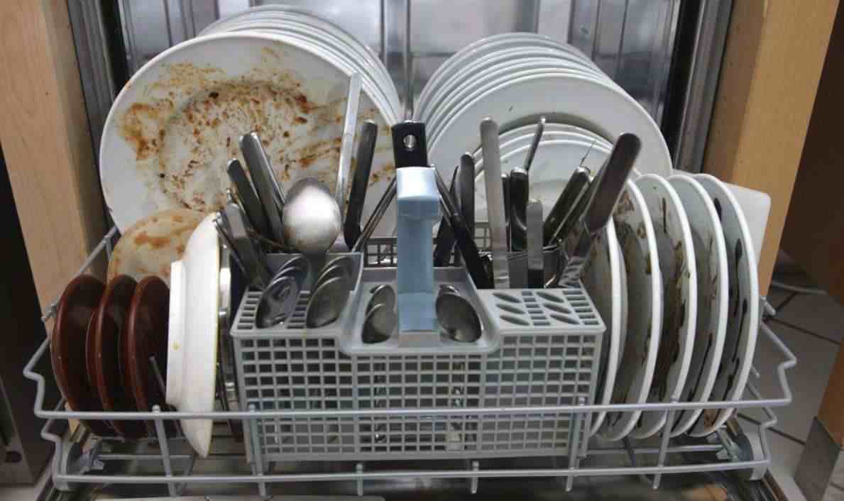 洗碗机好用吗（洗碗机真没传说中那么好用）-第4张图片