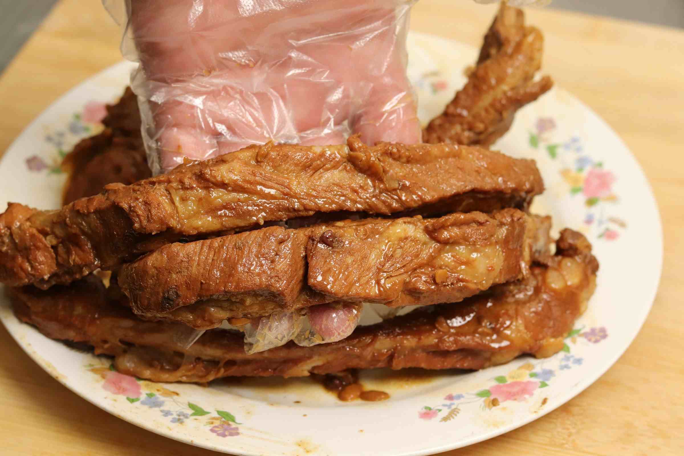 如何炖排骨(炖排骨时,先焯水是不对的!)-第4张图片 如何炖排骨(炖排骨时,先焯水是不对的!)-第4张图片